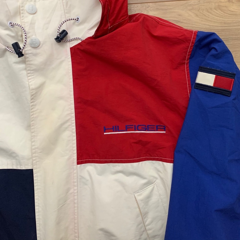 90’s Tommy Hilfiger Jacket + Packable Hood (Sz L) - Picture 4 of 12